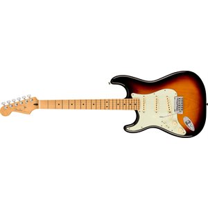 FENDER - Player Plus Stratocaster®, gauchère, Touche en érable - 3-Color Sunburst