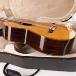 YAMAHA - GC32C GUITARE CLASSIQUE - TABLE EN cèdre massif - NATUREL