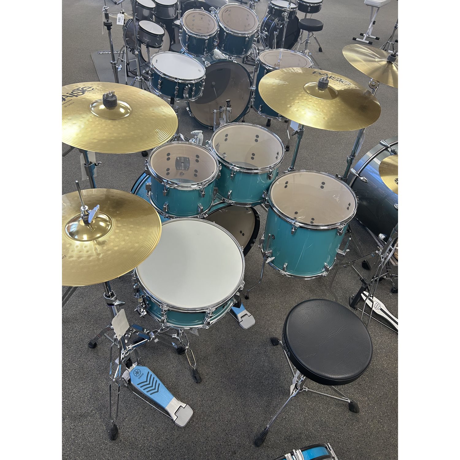 YAMAHA - Rydeen drumset 10 / 12 / 14 / 20 / snare with hardware / bench / cymbals paiste 101 - Turquoise Glitter - demo