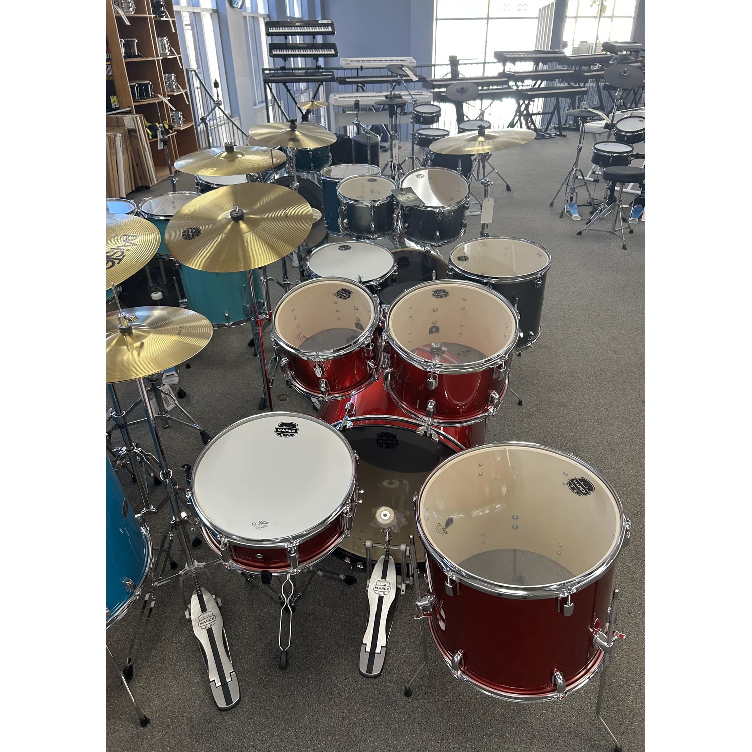 MAPEX - Comet 5-Piece Drum Kit (22,10,12,16,SD) with Cymbals and Hardware - Infra Red - demo