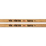 VIC FIRTH - VF-7AT - baguette de batterie AMERICAN CLASSIC® 7AT TERRA - pointe en bois